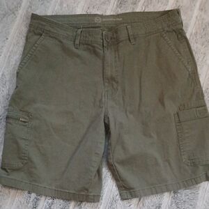 Men's Weaterproof Olive Cargo Shorts